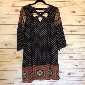 Skies Are Blue Paisley 3/4 Sleeve Shift Dress